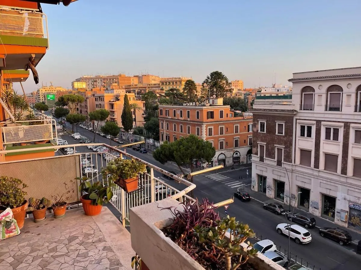 Spacious Apartment In City Centre Roma Itália